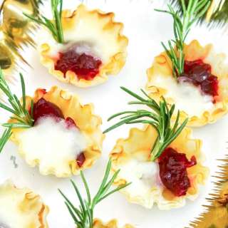 Cranberry Brie Bites