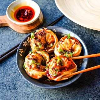 Spicy Wonton Dumplings with Spicy Chili Sauce