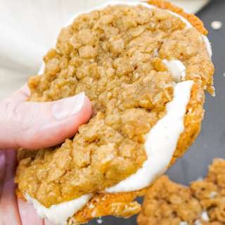 Homemade Oatmeal Cream Pies
