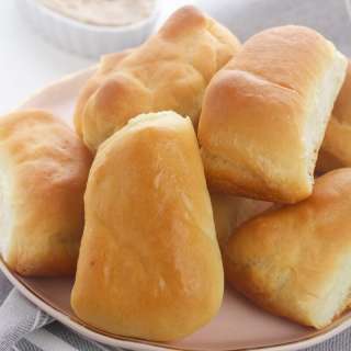 Copycat Texas Roadhouse Rolls