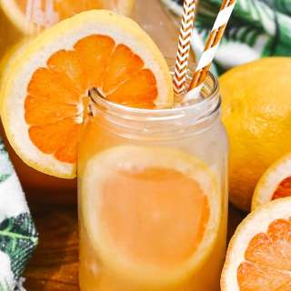 Grapefruit Juice and Apple Cider Vinegar Detox Drink