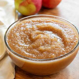Easy Homemade Applesauce