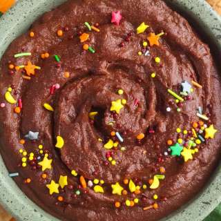 Easy Chocolate Hummus