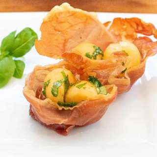 Baked Prosciutto Melon Cups