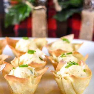 Roasted Garlic Potato Wonton Cups