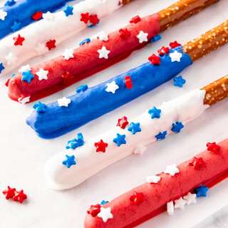 4th of July Pretzel Rods