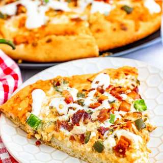 Buffalo Chicken Jalapeño Popper Pizza