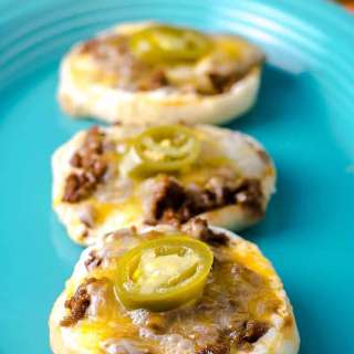 Jalapeno Popper Cheeseburger Mini Pizzas