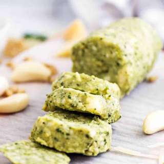 Basil Pesto Butter Recipe (Quick And Easy)