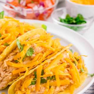 Slow Cooker Cream Cheese Salsa Chicken Recipe 