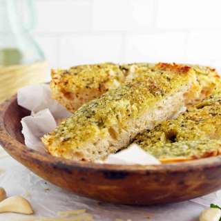 The Best Pesto Garlic Bread Recipe