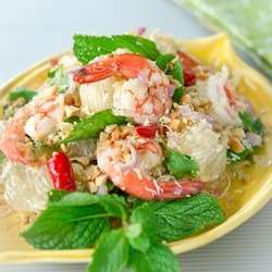Authentic Thai Pomelo Prawn Salad