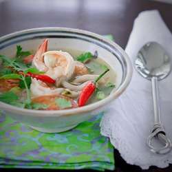 Tom Yum Goong (Authentic Thai Hot and Sour Prawn Soup)