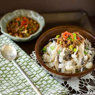 Mushroom Rice Bowl with Meat Sauce