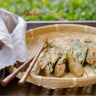 Perilla Leaves Dumplings with Pork (Kkaennip-jeon)