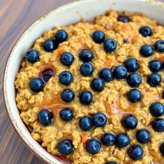 BLUEBERRY BAKED OATMEAL