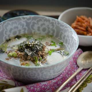 Easy Ground Beef Rice Cake Soup