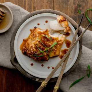 Honey-Soy Glazed Cod (Easy Asian Cod Recipe)