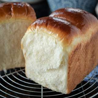 Easy Milk Bread (No Tangzhong Method)