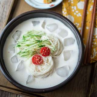 Easy 10-Minute Kongguksu (Cold Soy Milk Noodle Soup)