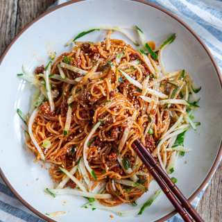 20-Minute Beef Gochujang Noodles