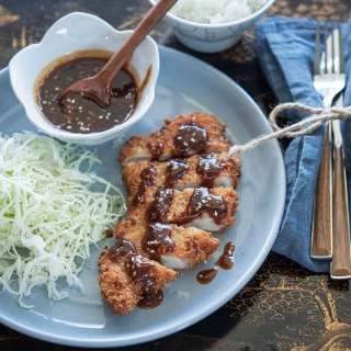 30-Minute Easy Tonkatsu: Japanese Pork Cutlet Recipe