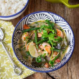 Easy Thai Shrimp Curry with Green Curry Paste