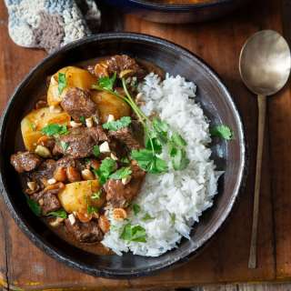 Easy Beef Massaman Curry (Rich & Authentic Flavor)