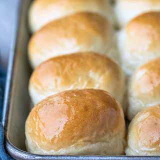 One Hour Dinner Rolls