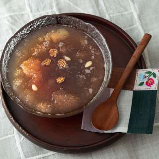 Sujeonggwa (Korean Cinnamon Drink)