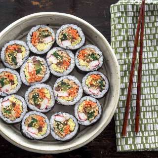 Kimbap (Korean Seaweed Rice Roll)