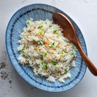 10-Minute Garlic Fried Rice (Sinangag)