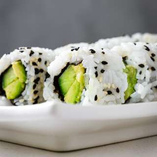 Inside-Out Sushi Roll Recipe (Uramaki)