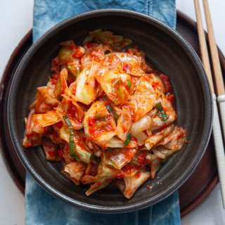 Easy Green Cabbage Kimchi (Yangbaechu Kimchi)