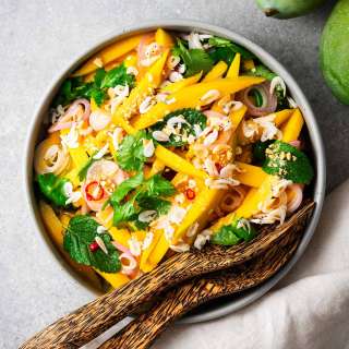 Spicy Thai Green Mango Salad (Yum Ma Muang Recipe)