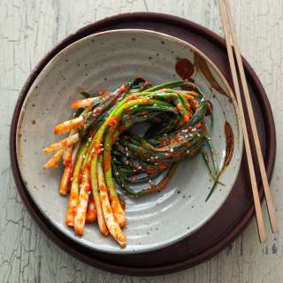 Easy Green Onion Kimchi (Pa Kimchi)