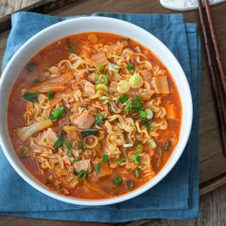 5-Minute Kimchi Ramen