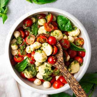 Pesto Caprese Salad Recipe