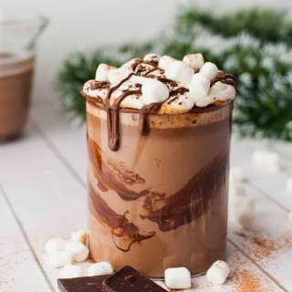 Easy Crock Pot Hot Chocolate
