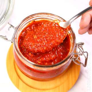 No-Cook Keto Tomato Sauce