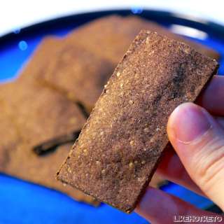 Flaxseed Cheese Crackers