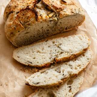 Garlic Herb No Knead Bread