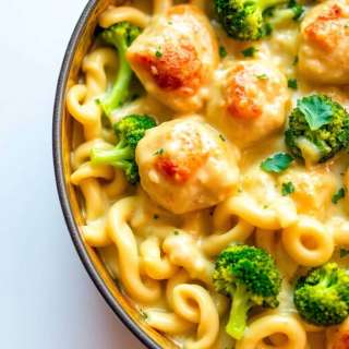 CHICKEN AND BROCCOLI BAKED ALFREDO