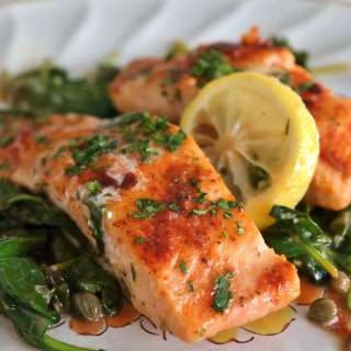 Garlic Lemon Salmon Piccata