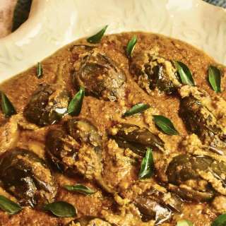 Hyderabadi Bagara Baingan (Eggplant Curry)