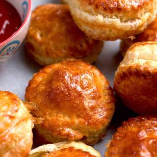 Chicken Pastry Puffs (Pakistani Chicken Patties)