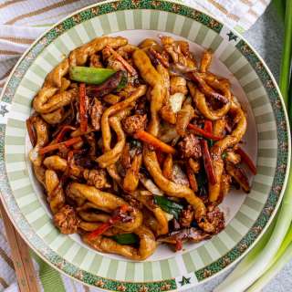 Yaki Udon (Japanese Stir-Fried Udon Noodles)