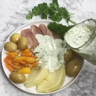 How to Make Traditional Creamy Parsley Sauce