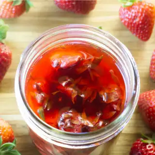 Strawberry Top Vinegar