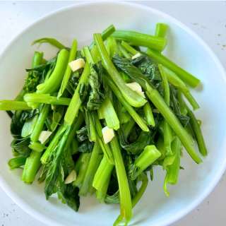 Yu Choy with Garlic, Easy Chinese Vegetable Stir-Fry